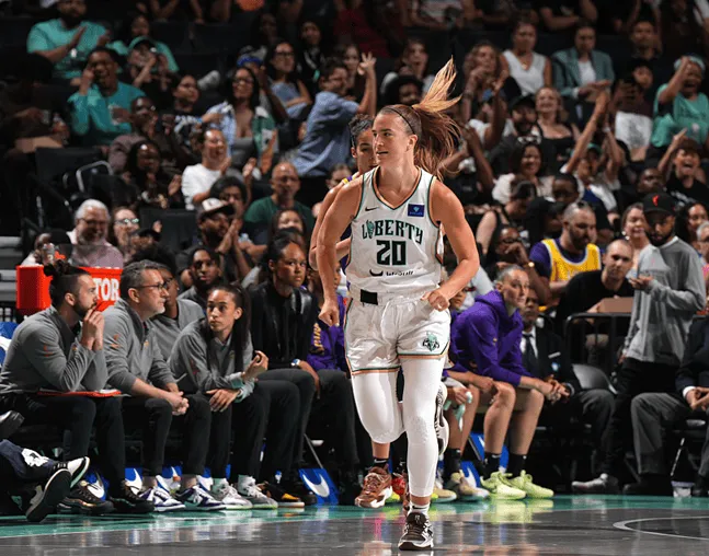 WNBA:自由人93-80火花 李月汝遭遇犯规麻烦首节仅得3分