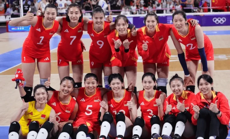 记者:巴黎奥运会三大强队只剩下中国女排了 未来四年还会有谁?